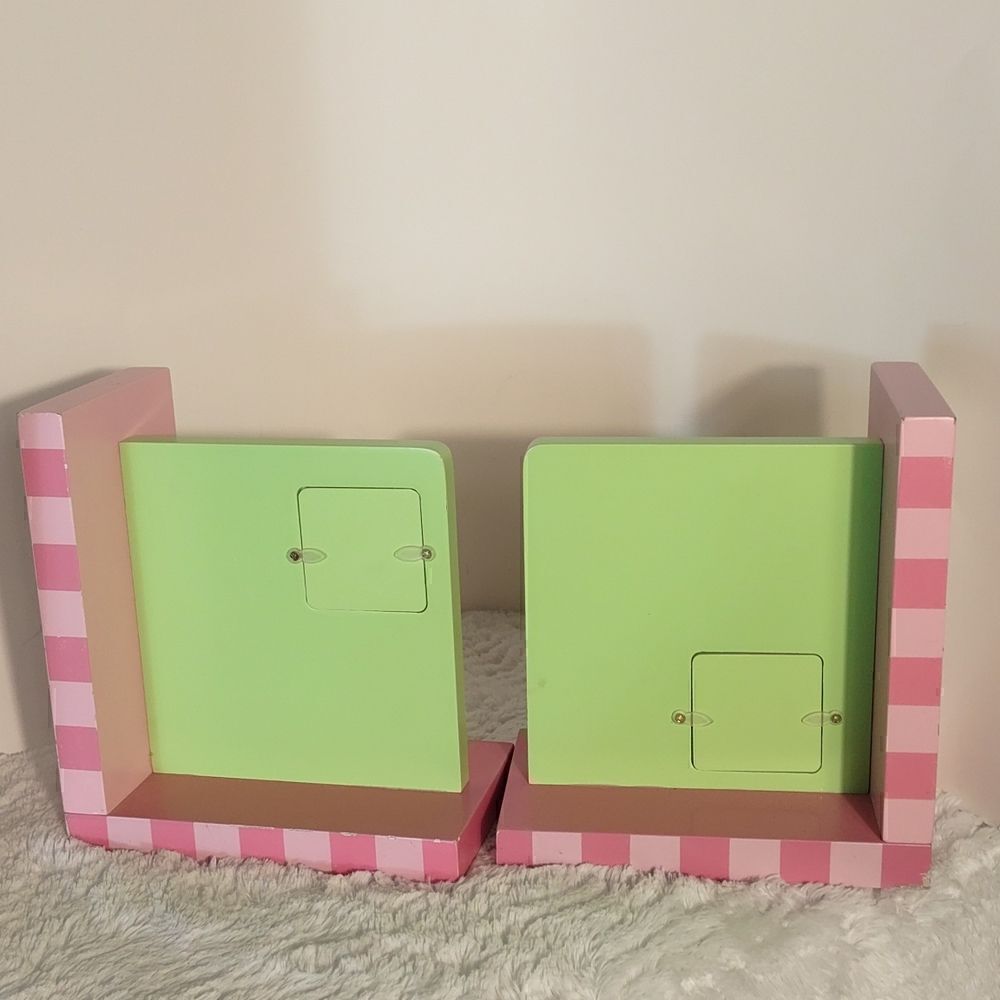 Stephen Joseph Wooden "Princess" Bookends - Picture 4 of 7